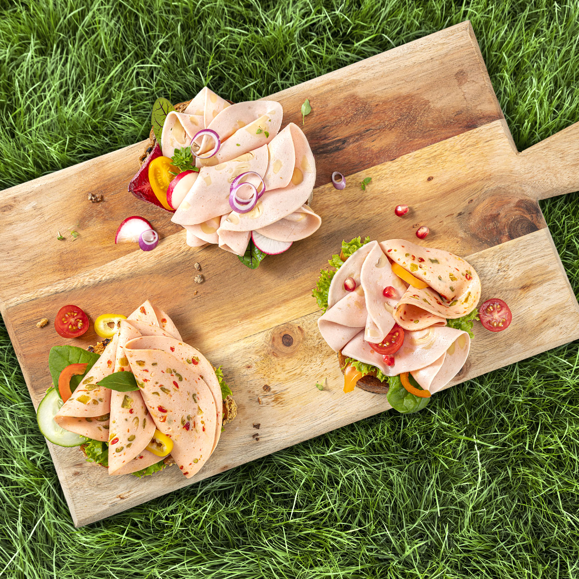 Brotzeit ist die schönste Zeit: Mit unseren bunten Lyoner Brötchen!