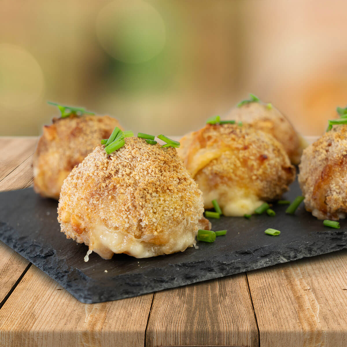 Panierte Bällchen aus Camembert und Thüringer Kochschinken aus dem Airfryer