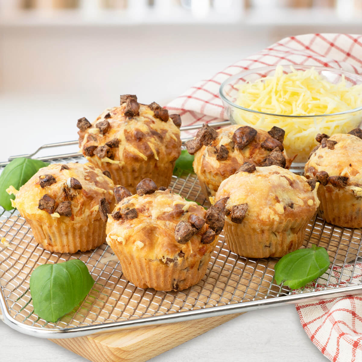 Käse-Muffins mit Original Wolf Nürnberger Rostbratwurst